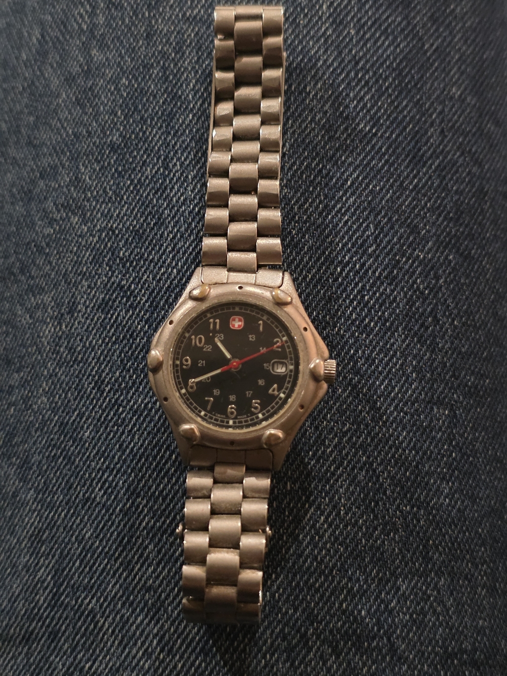 vintage 1990s Wenger Swiss Military / Swiss Army timepiece